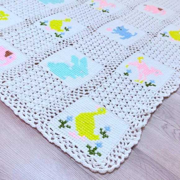 Crochet Baby Toddler Blanket Afghan Throw Unisex Pastel Animal Motif Shower Gift - Picture 6 of 12